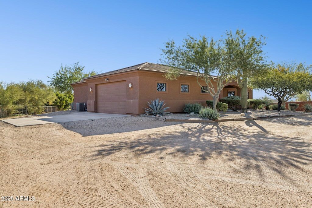 Photo of 4447 E Red Bird Road, Cave Creek, AZ 85331 (MLS # 6960970)