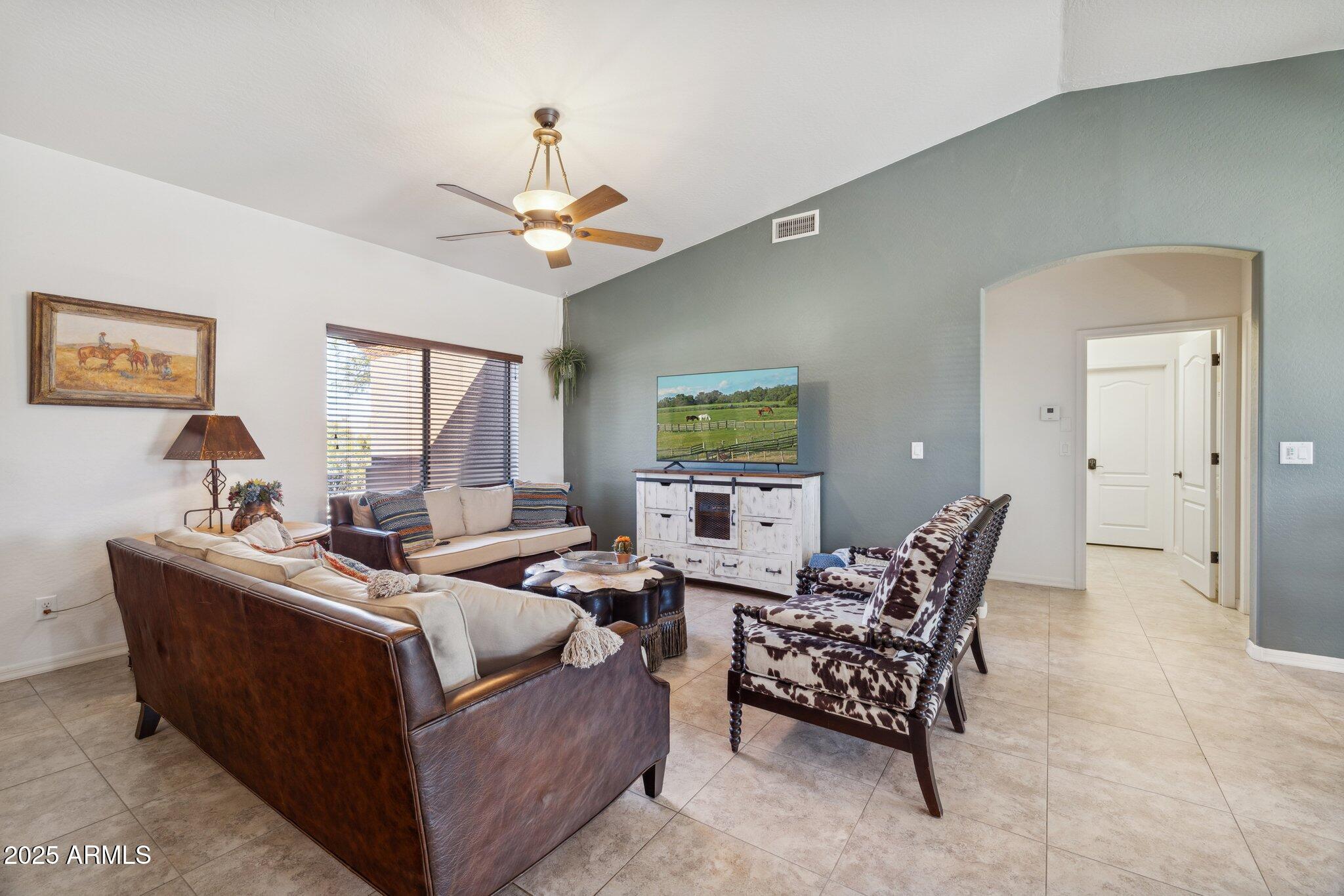 4447 E RED BIRD Road