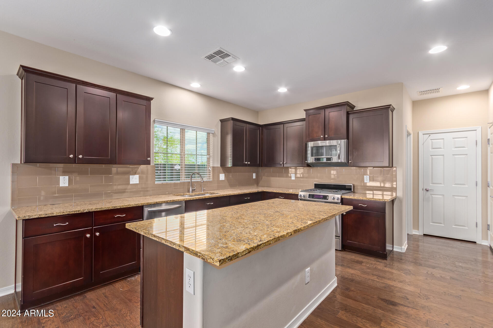 21244 N 36TH Place