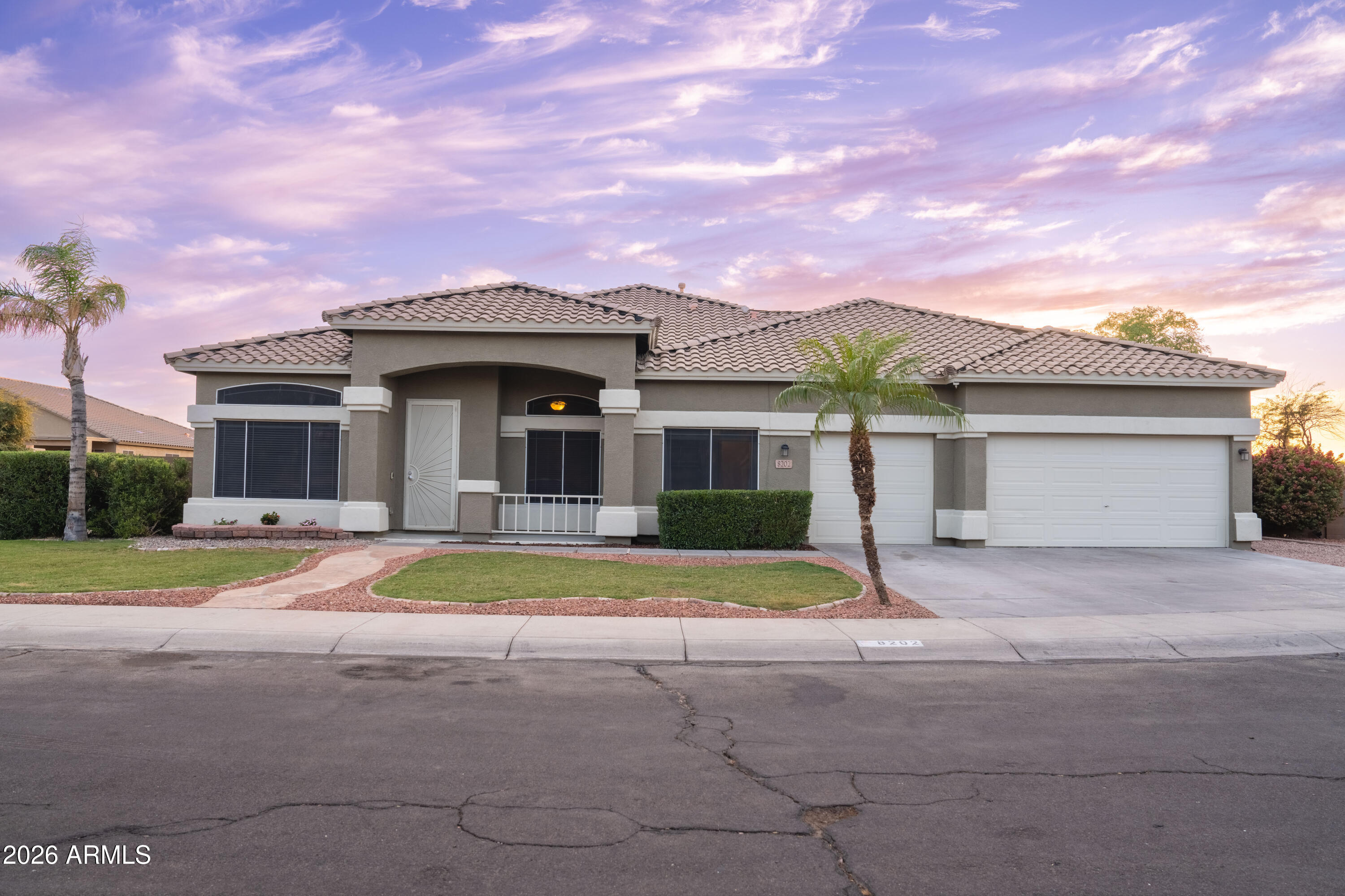 8202 S 34TH Drive