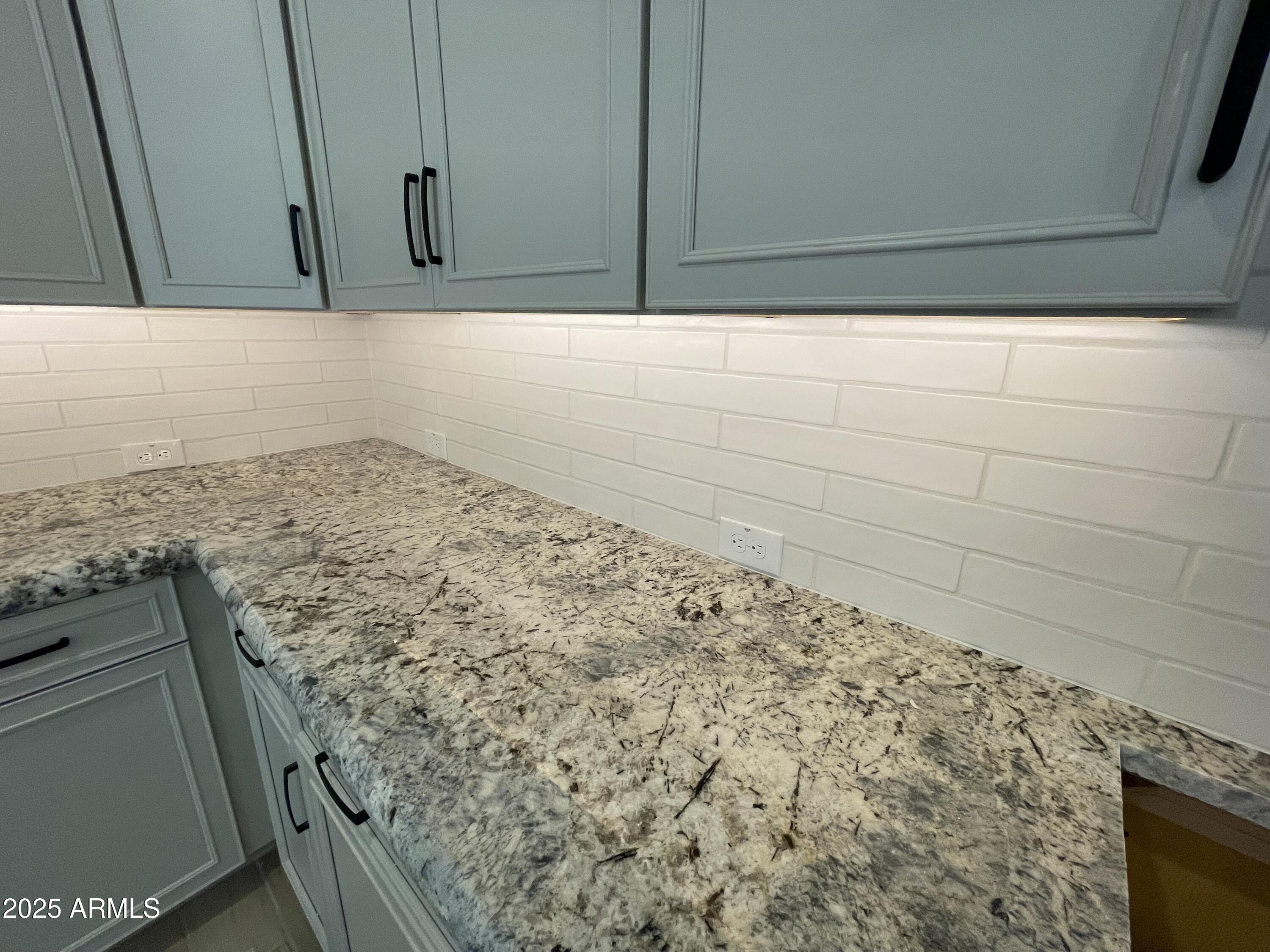 15776 W MARIPOSA GRANDE --