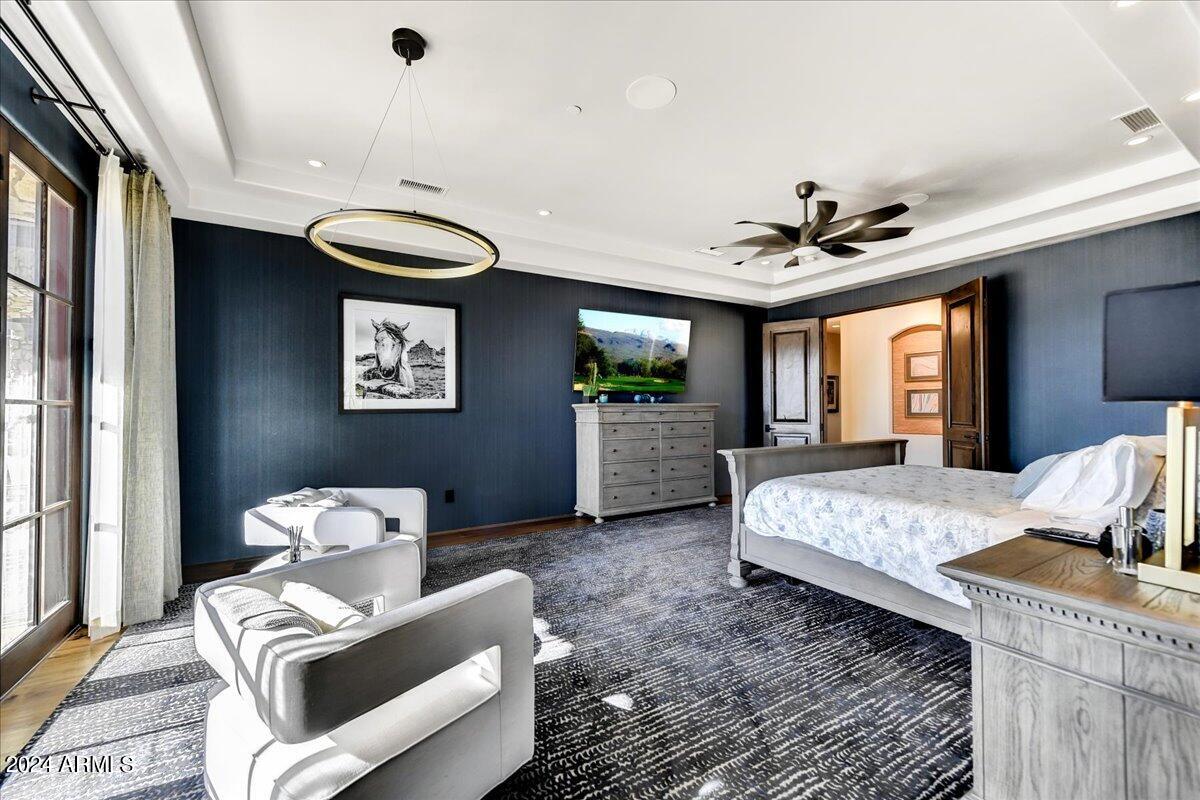 WHISPER ROCK - Residential
