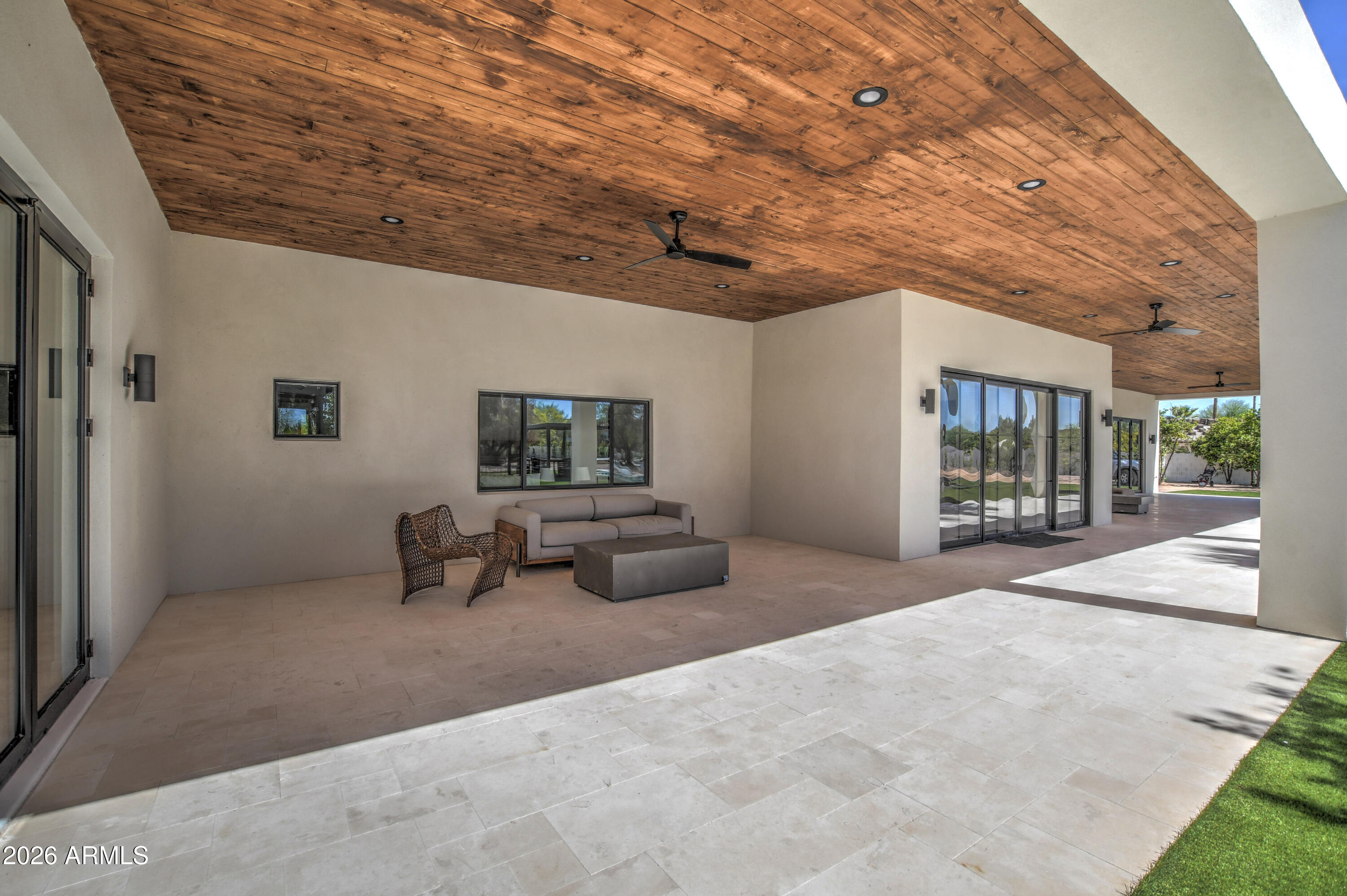 8341 E VIA DE LA GENTE --