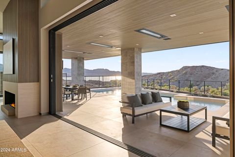 Photo of 2437 Wren Cv Way, Lake Havasu City, AZ 86406 (MLS # 6926732)