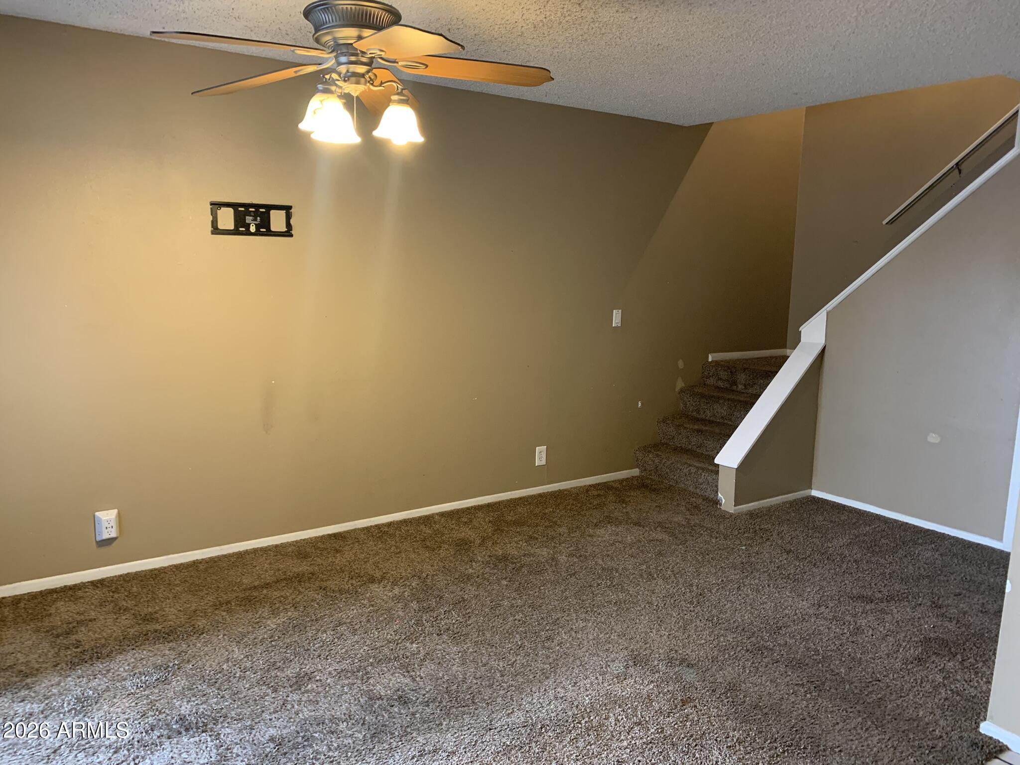 286 W PALOMINO Drive 115