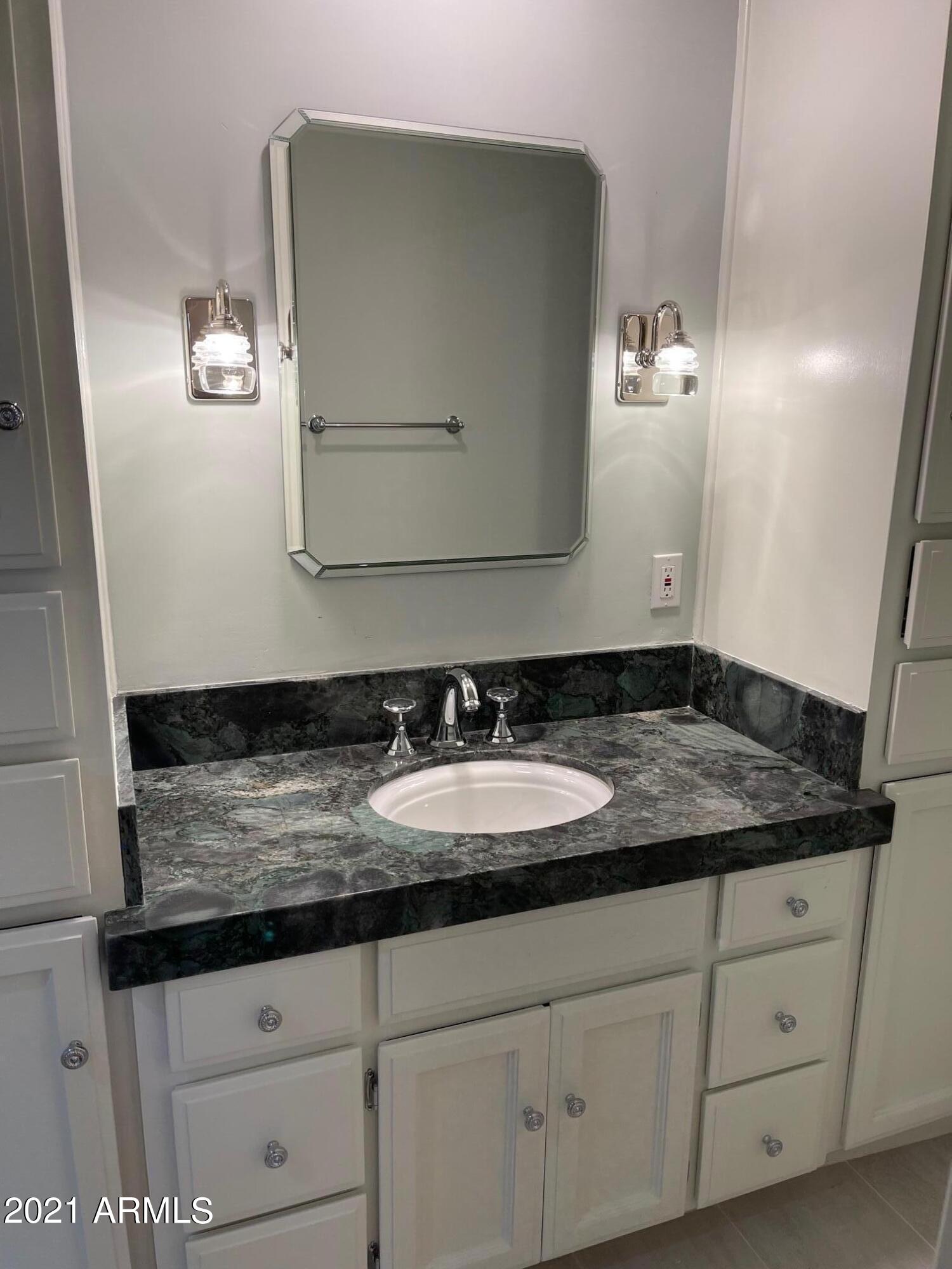 CAMELBACK COUNTRY CLUB ESTATES 6 - Residential