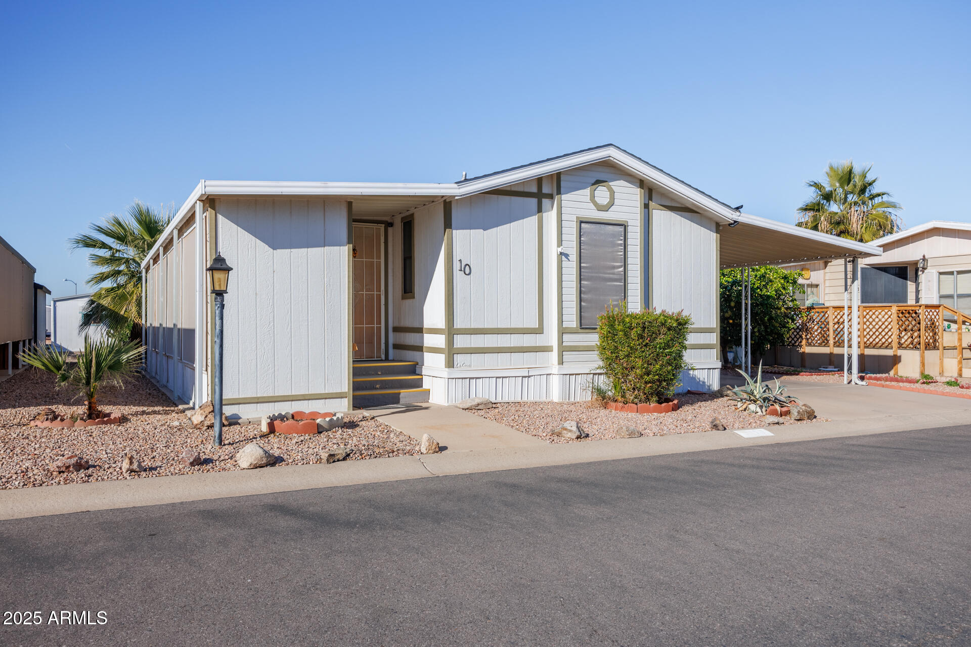 450 W Sunwest Drive 10