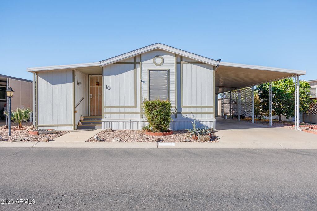 Photo of 450 W Sunwest Drive #10, Casa Grande, AZ 85122 (MLS # 6960187)