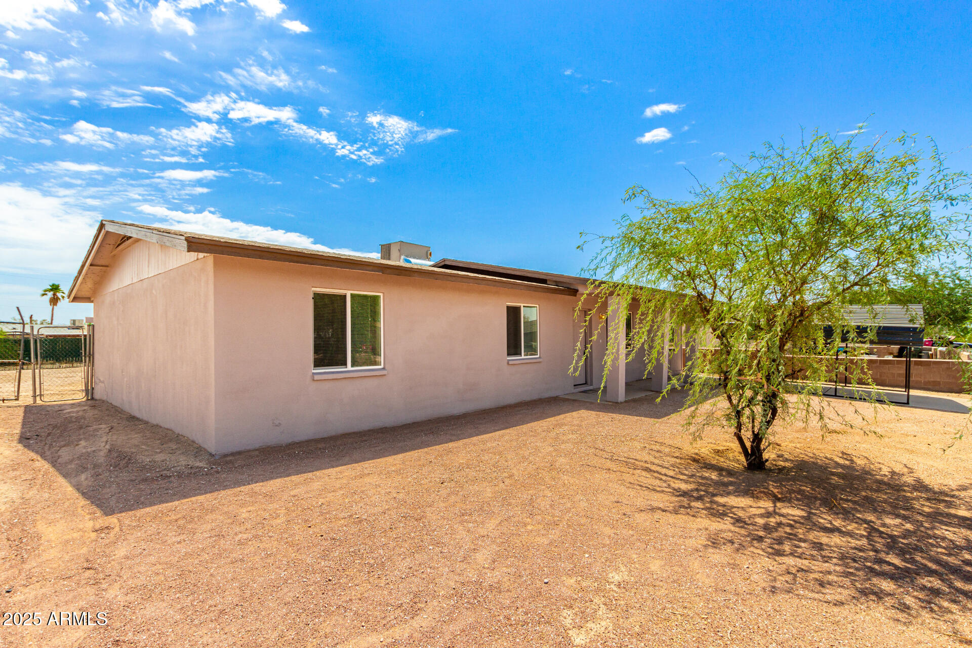 10957 N ARAPAHO Drive