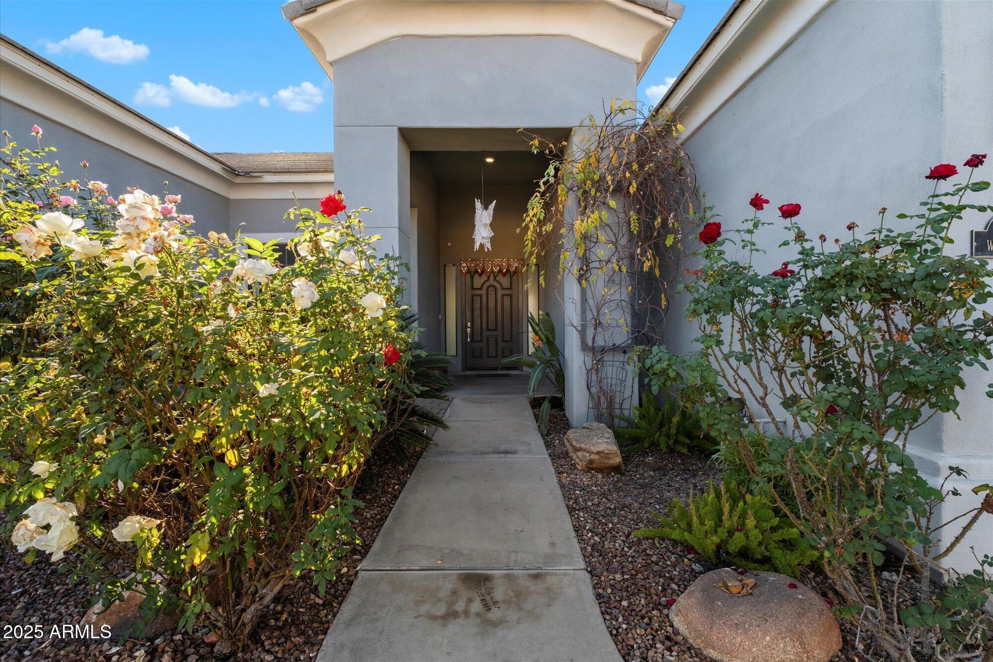 11 W SAN JUAN Avenue