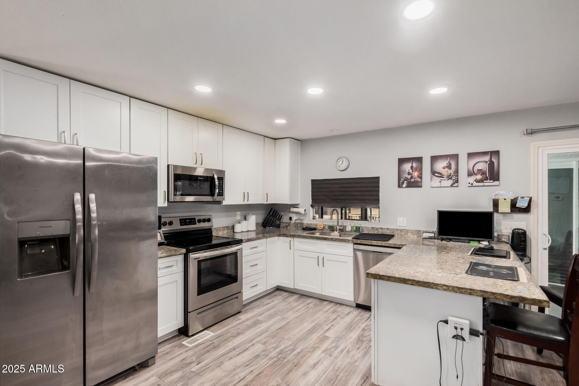 201 S GREENFIELD Road 131