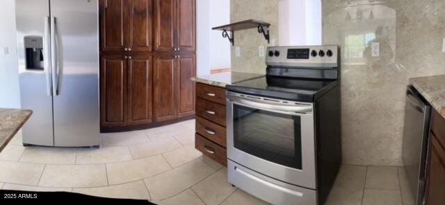 1117 E SUNNYSLOPE Lane