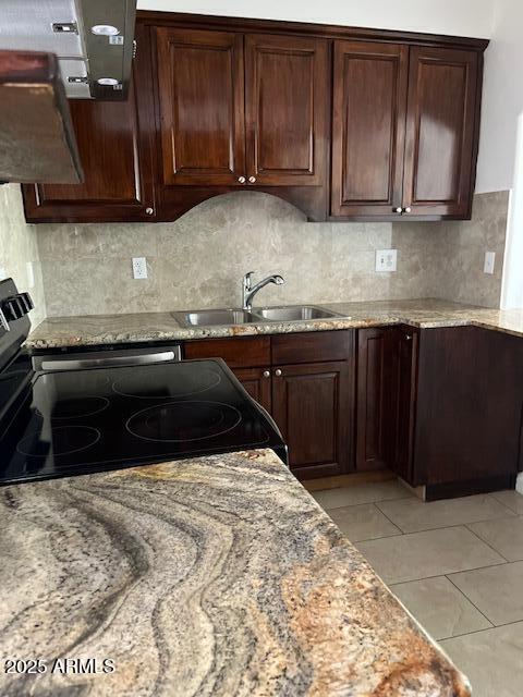 1117 E SUNNYSLOPE Lane