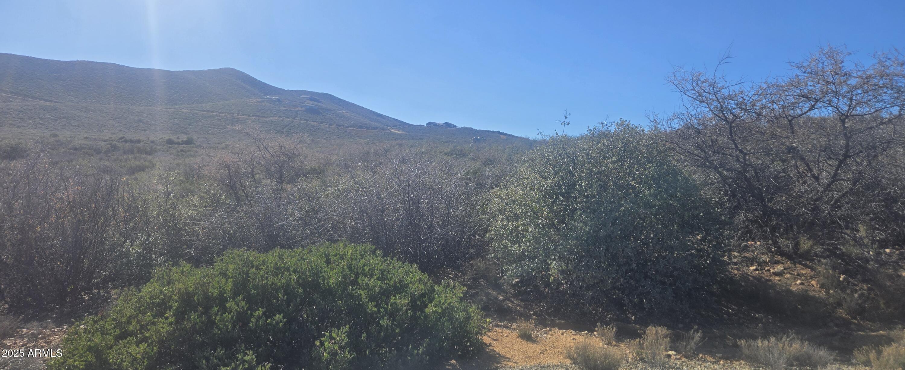 402B E Woodland Way -