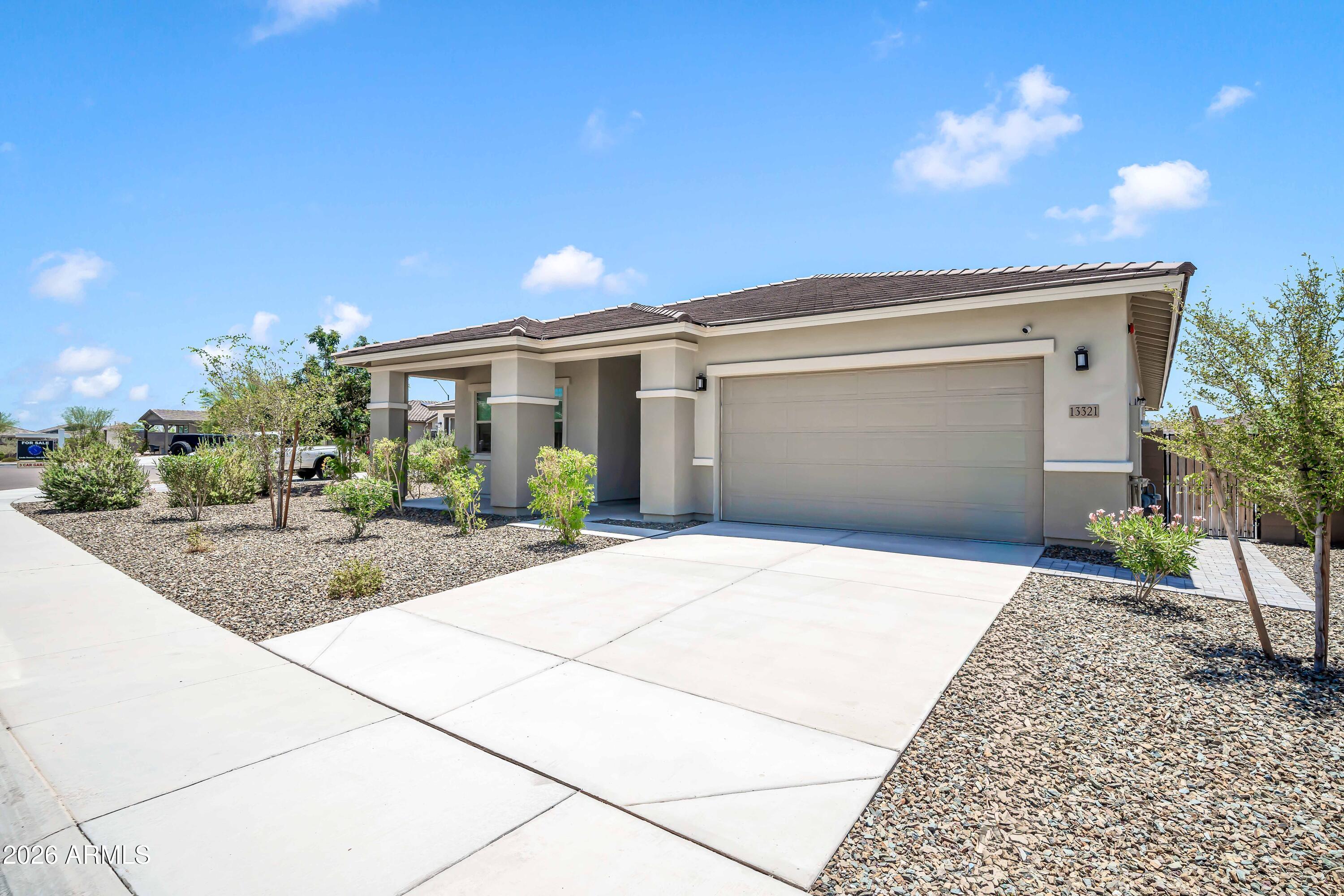 13321 W DALE Lane