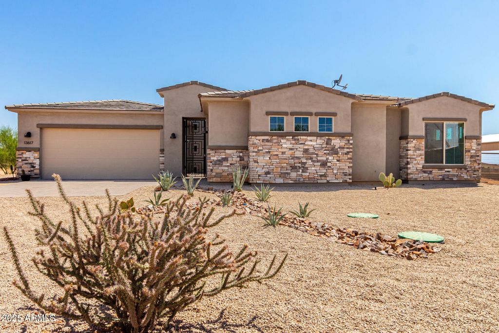 Photo of 13617 E Lucia Drive, Scottsdale, AZ 85262 (MLS # 6904535)