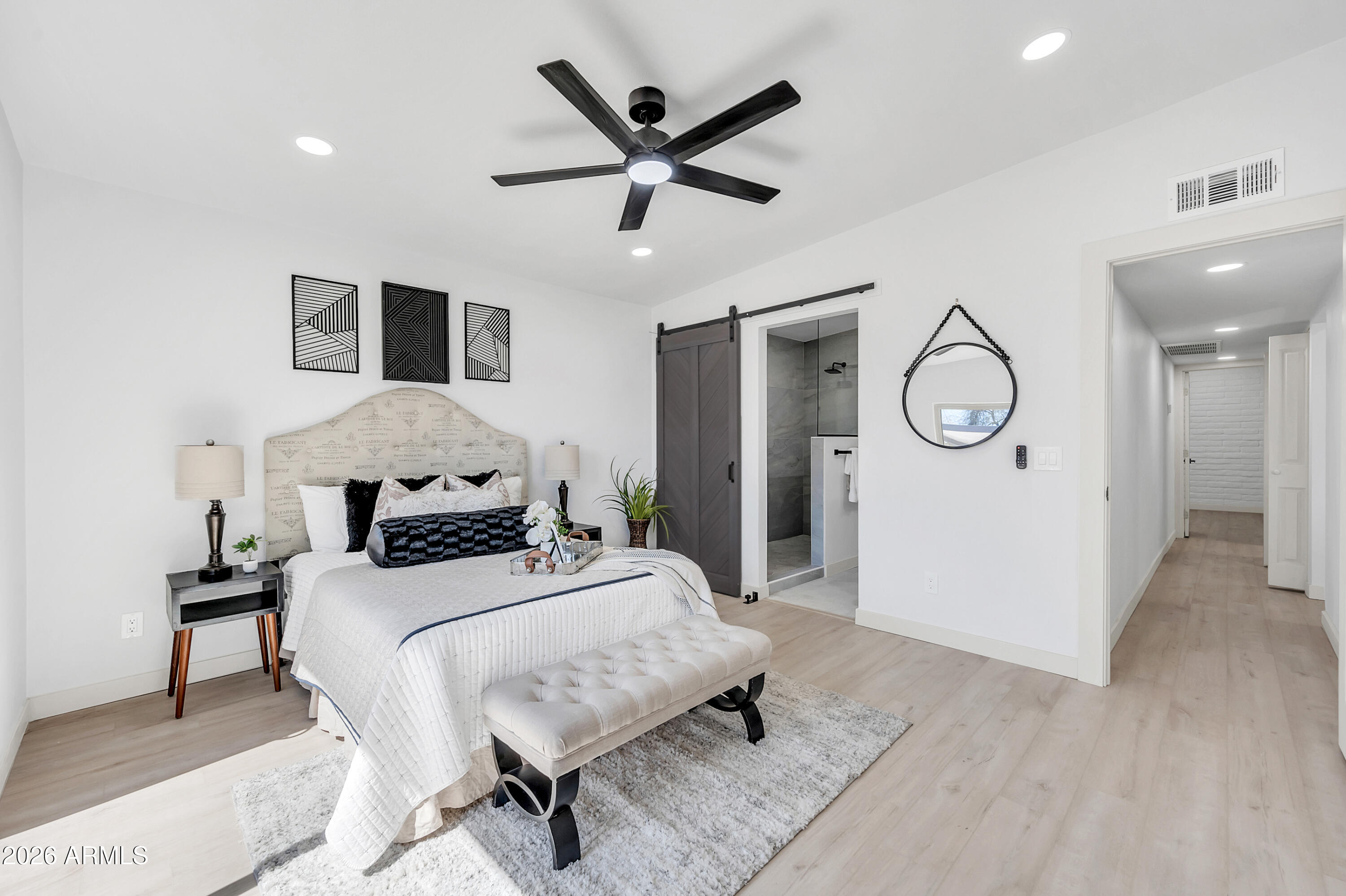 1413 E WESLEYAN Drive