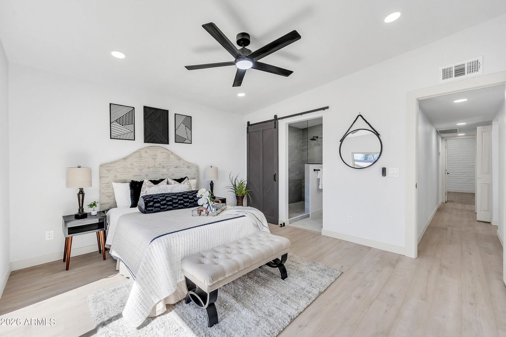 Photo of 1413 E Wesleyan Drive, Tempe, AZ 85282 (MLS # 6996120)