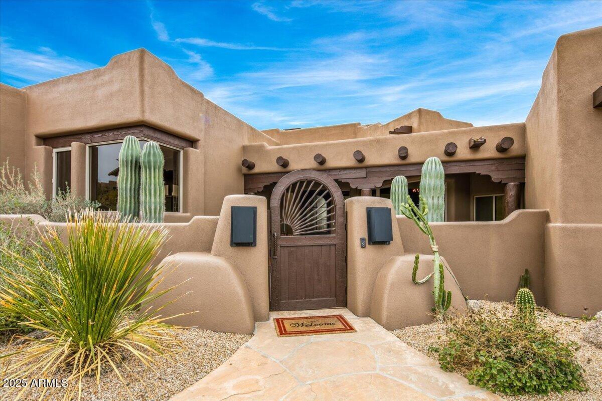 10712 E PROSPECT POINT Drive