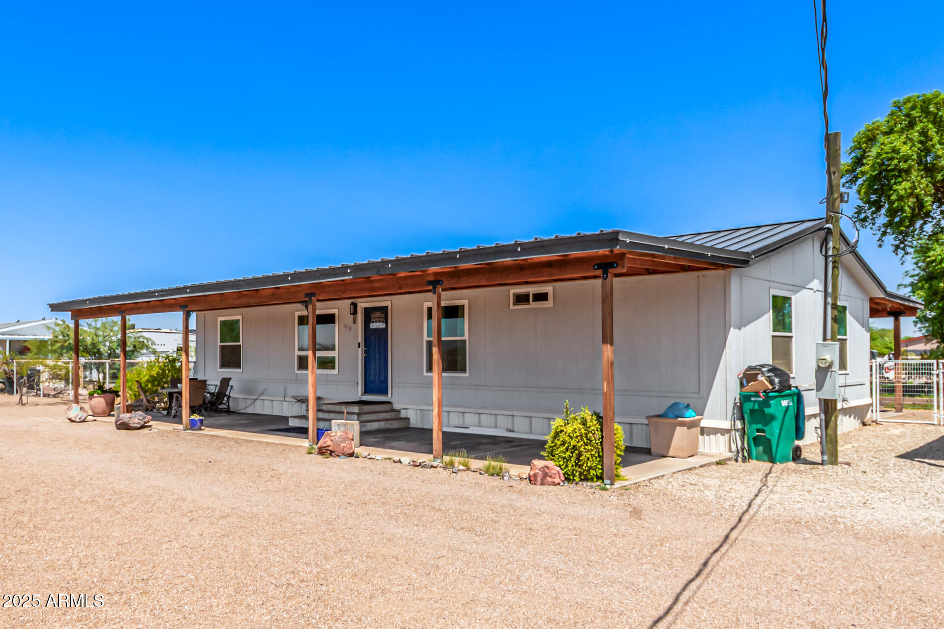 4496 E SKYLINE Drive
