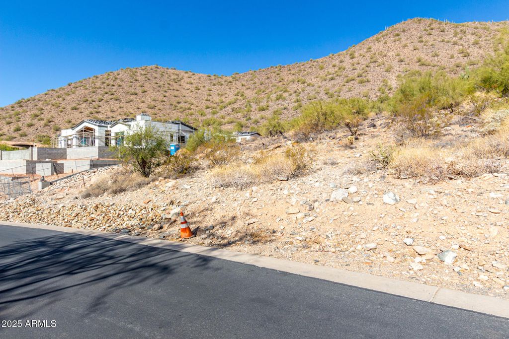 Photo of 11532 E Dreyfus Avenue #16, Scottsdale, AZ 85259 (MLS # 6969220)