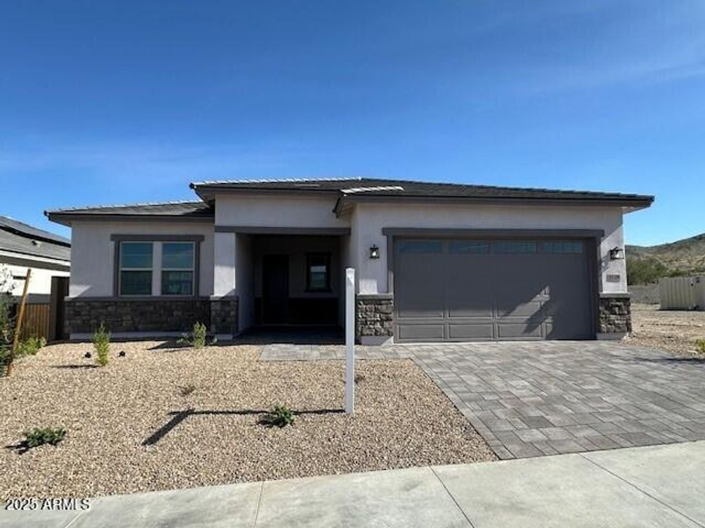 Photo of 10309 S 20th Lane, Phoenix, AZ 85041 (MLS # 7022577)