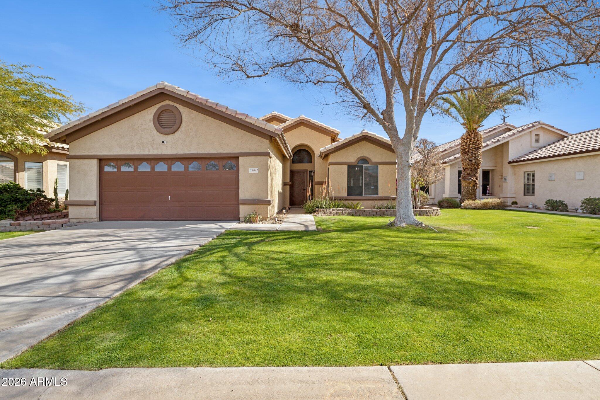 3027 N 83RD Place