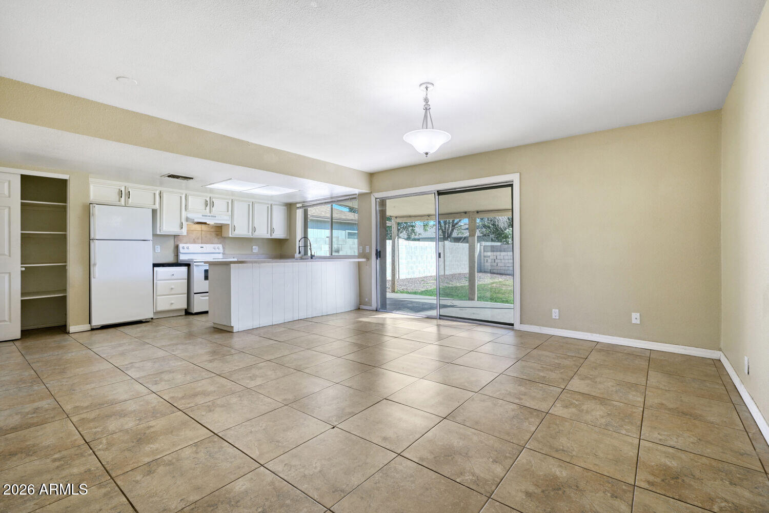 1064 E HOOVER Avenue