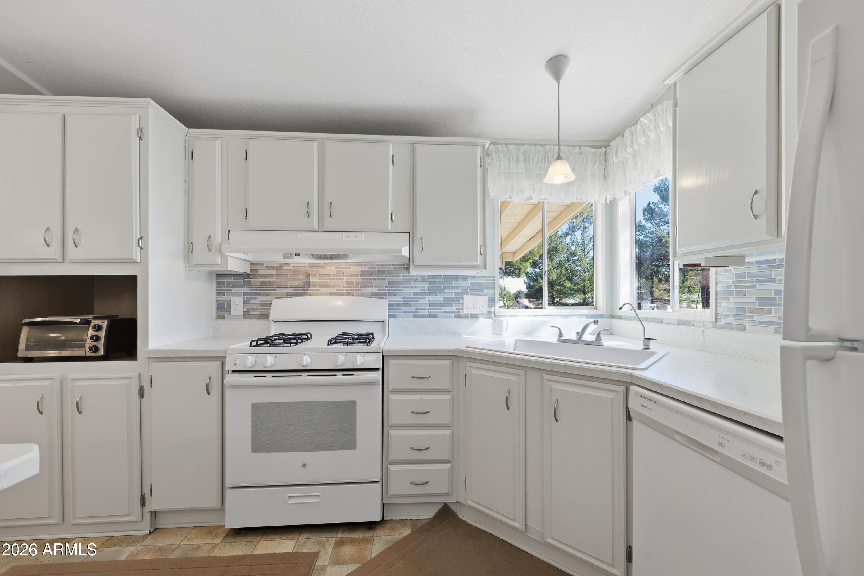 2050 W STATE ROUTE 89A -- 1