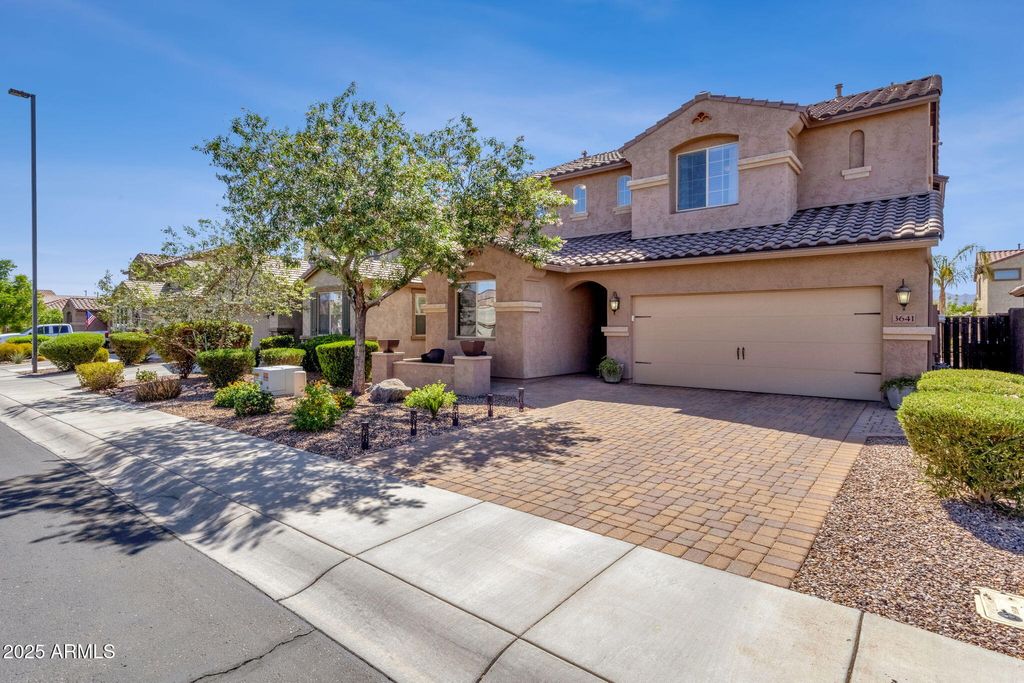 Photo of 3641 E Rakestraw Lane, Gilbert, AZ 85298 (MLS # 6925144)