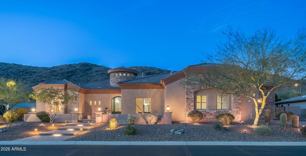 Photo of 3110 W Glenhaven Drive, Phoenix, AZ 85045 (MLS # 7031195)