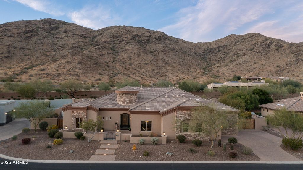 Photo of 3110 W Glenhaven Drive, Phoenix, AZ 85045 (MLS # 7031195)