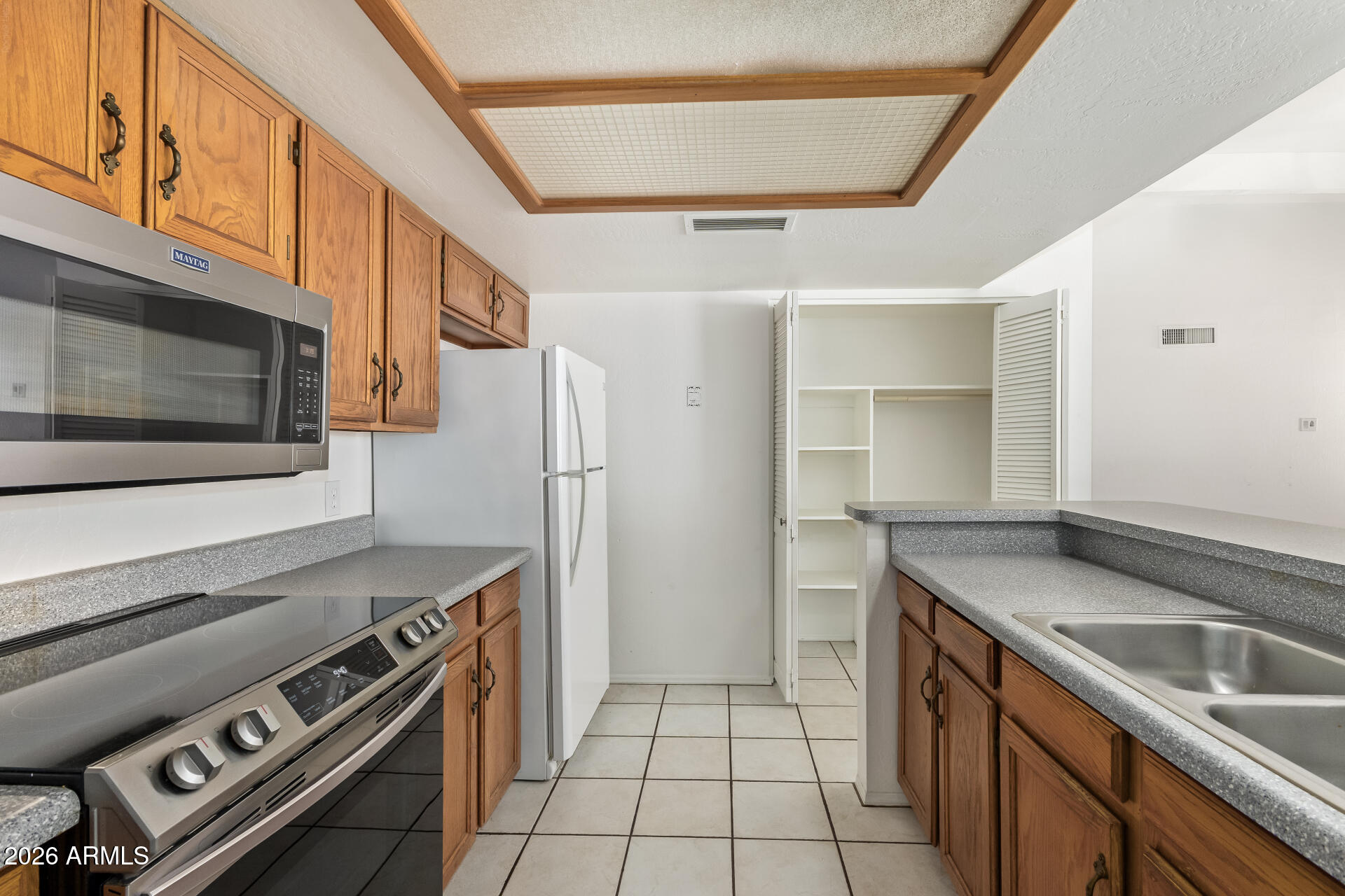 2232 W IRONWOOD Drive