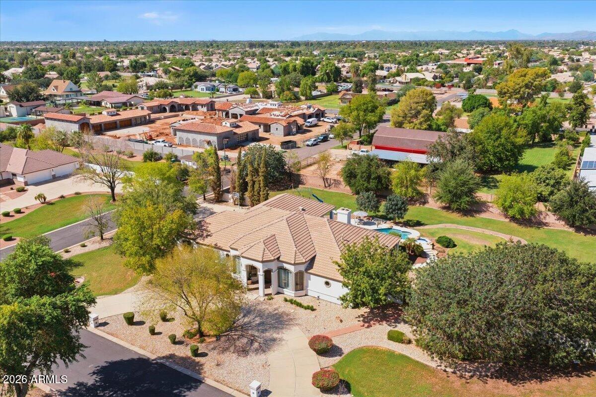 176 S EQUESTRIAN Court