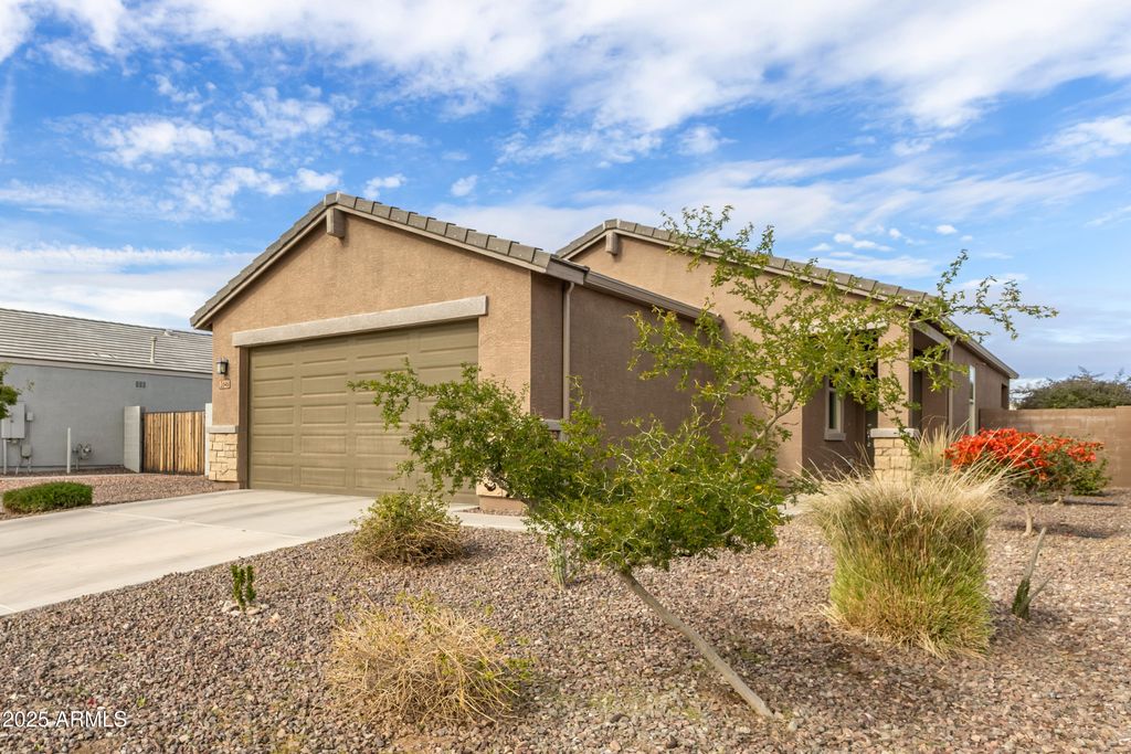 Photo of 3646 E Appaloosa Drive, San Tan Valley, AZ 85140 (MLS # 6962275)