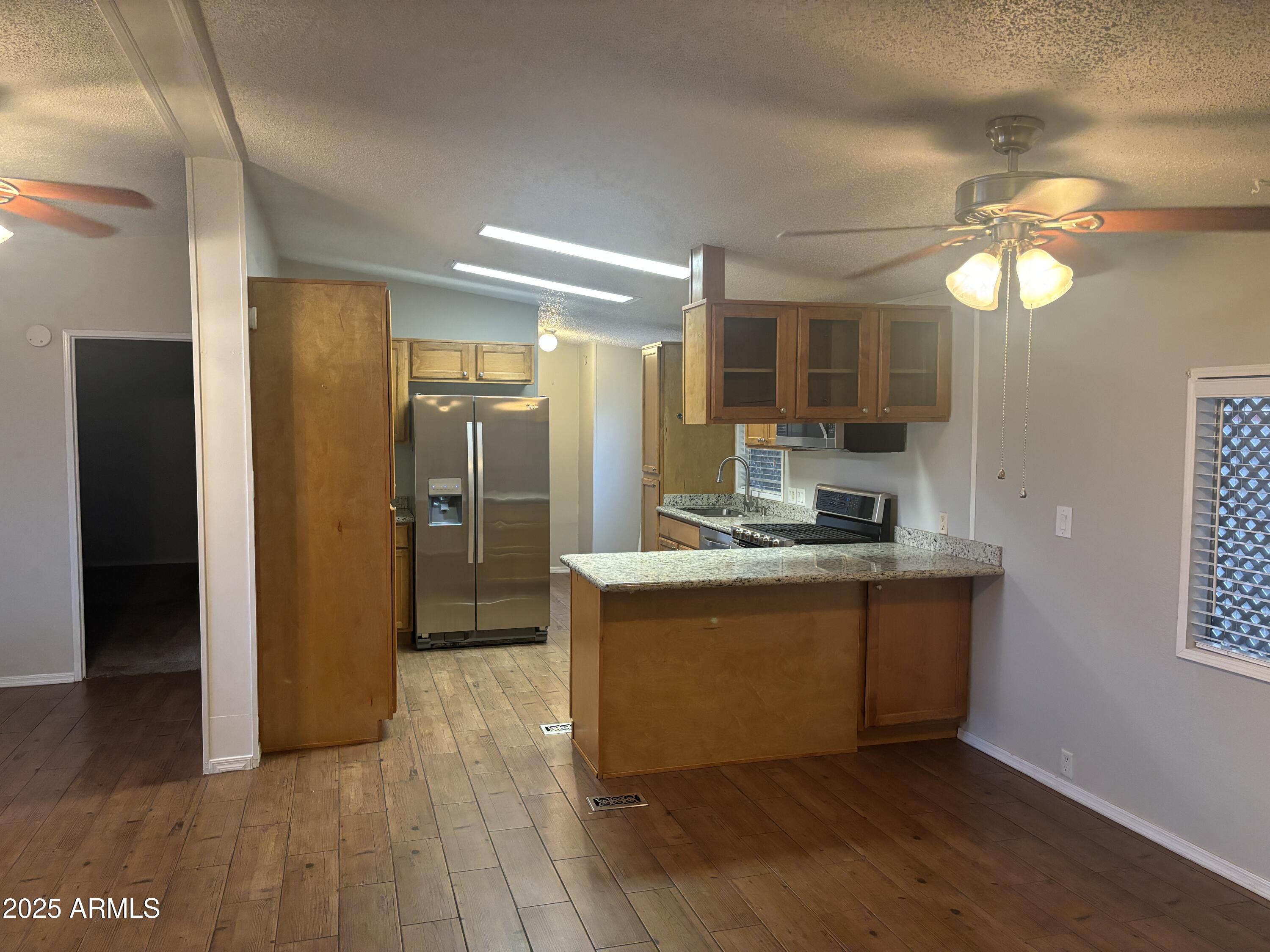 5933 E Main Street 1