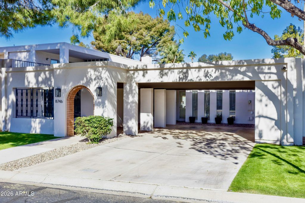 Photo of 8746 E Via De Viva Street, Scottsdale, AZ 85258 (MLS # 6998000)