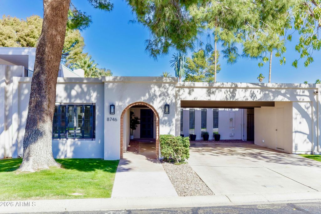 Photo of 8746 E Via De Viva Street, Scottsdale, AZ 85258 (MLS # 6998000)