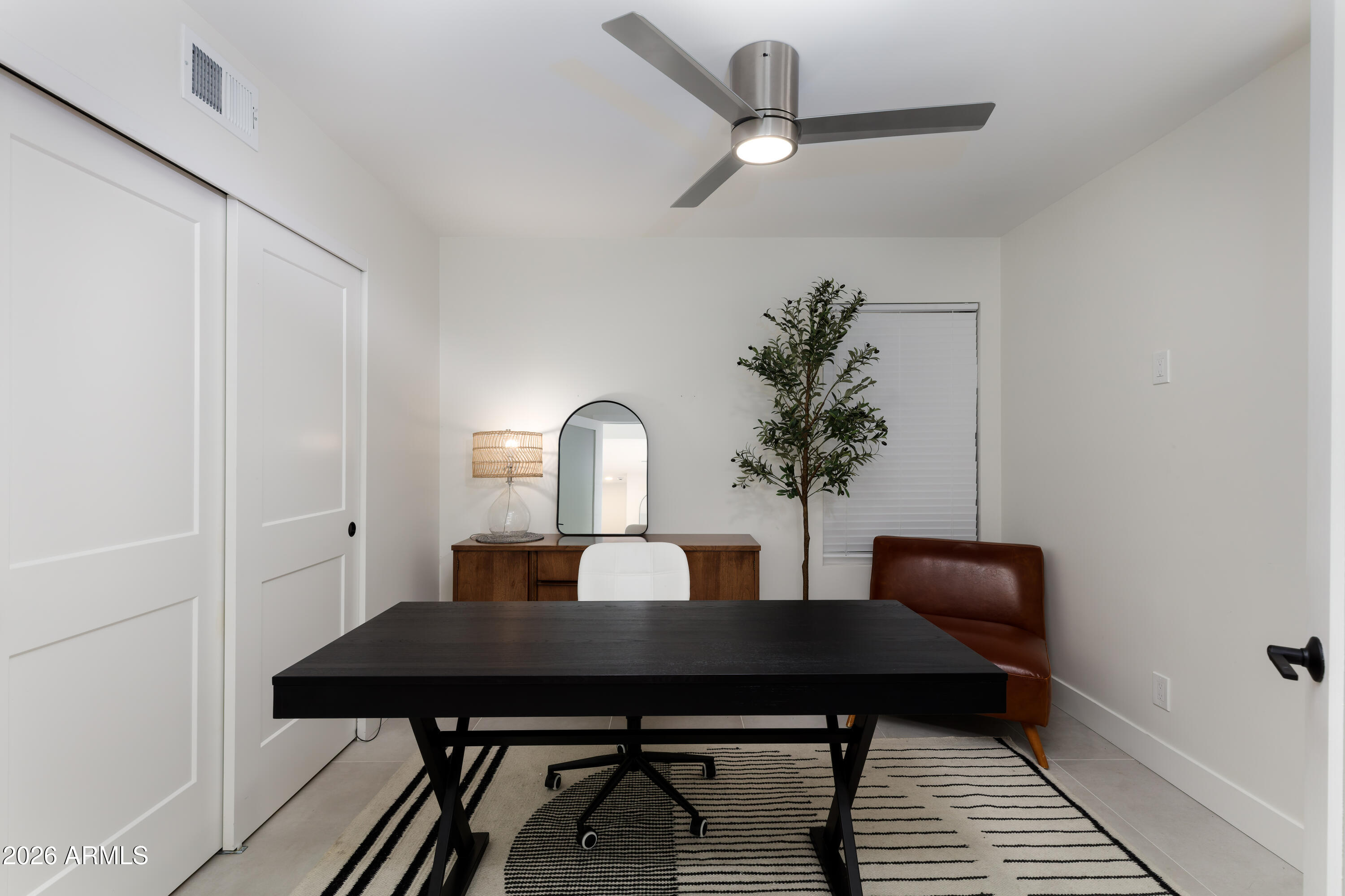 8746 E Via De Viva Street