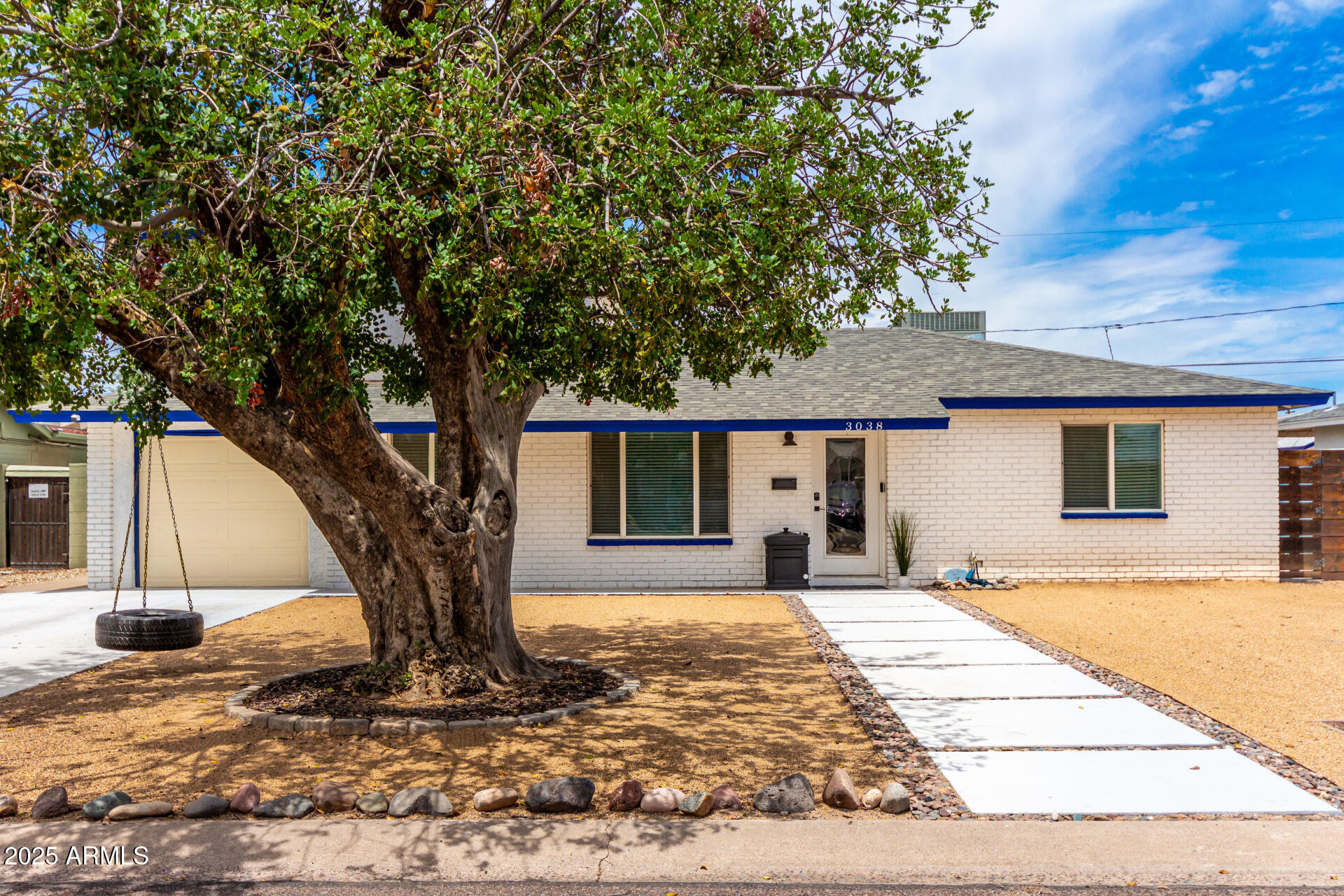 3038 E AVALON Drive