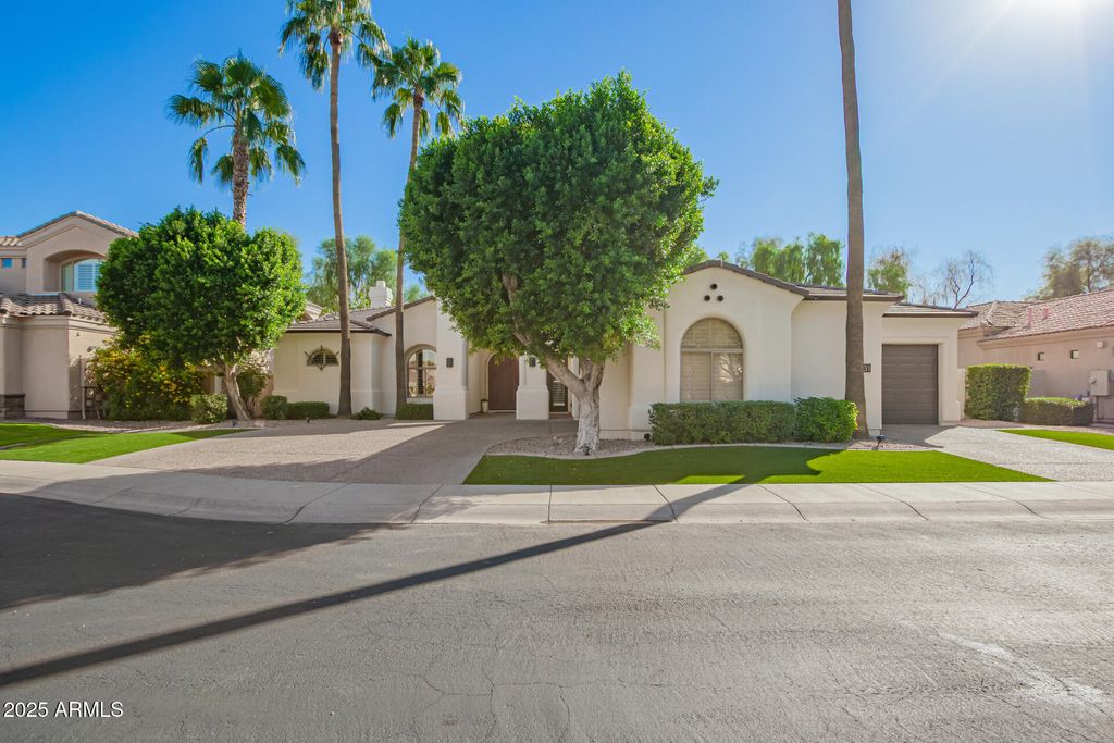 Photo of 631 W Azalea Drive, Chandler, AZ 85248 (MLS # 6937795)