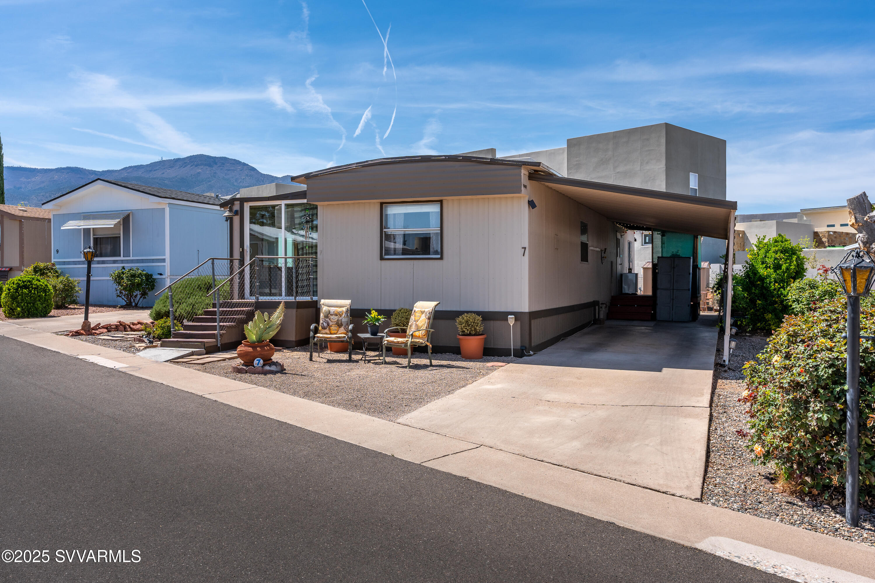 325 W State Route 89a 7