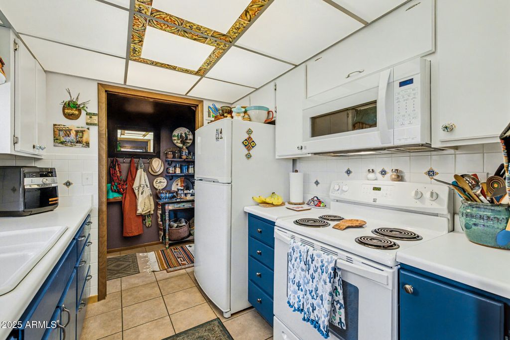 Photo of 13709 N 98th Avenue #D, Sun City, AZ 85351 (MLS # 6955649)