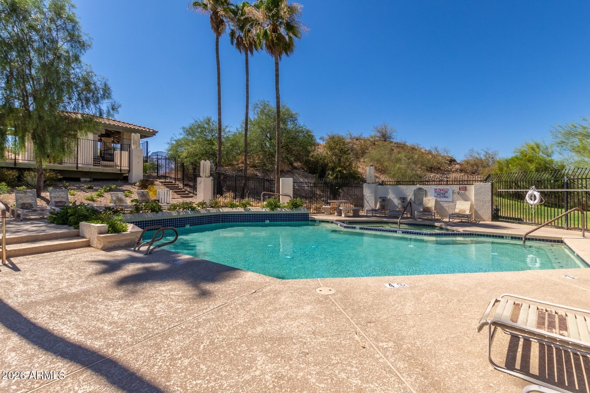 POINTE SOUTH MOUNTAIN UNIT 2 - Residential