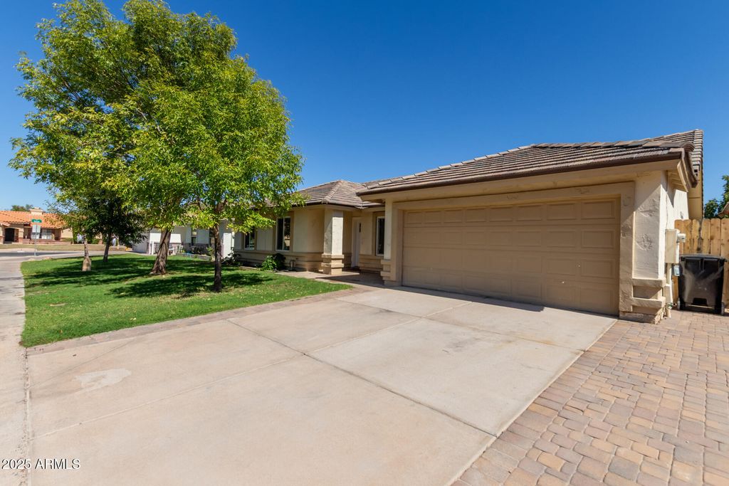 Photo of 641 N 38th Street, Mesa, AZ 85205 (MLS # 6928643)