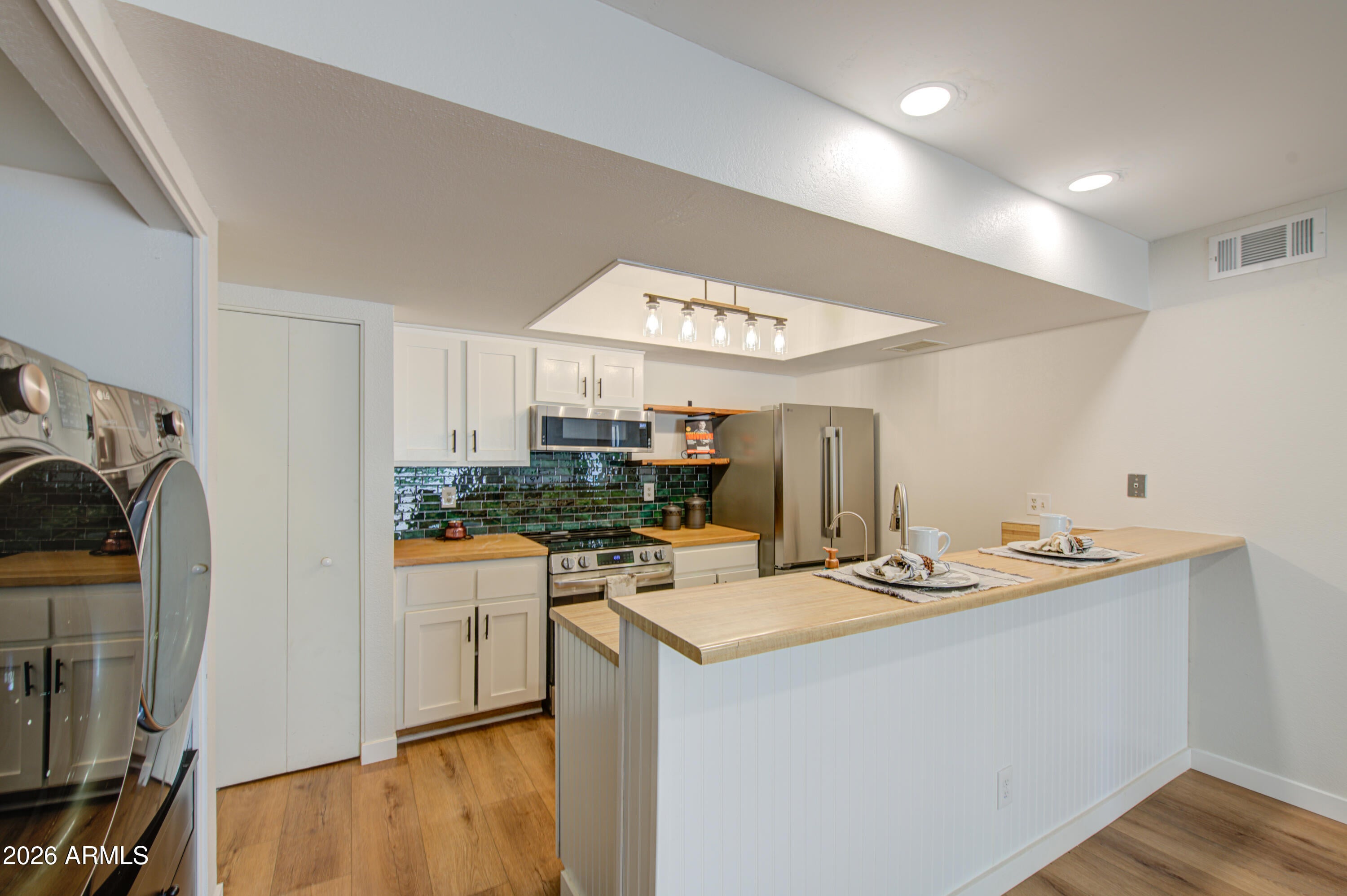 1920 W LINDNER Avenue 203
