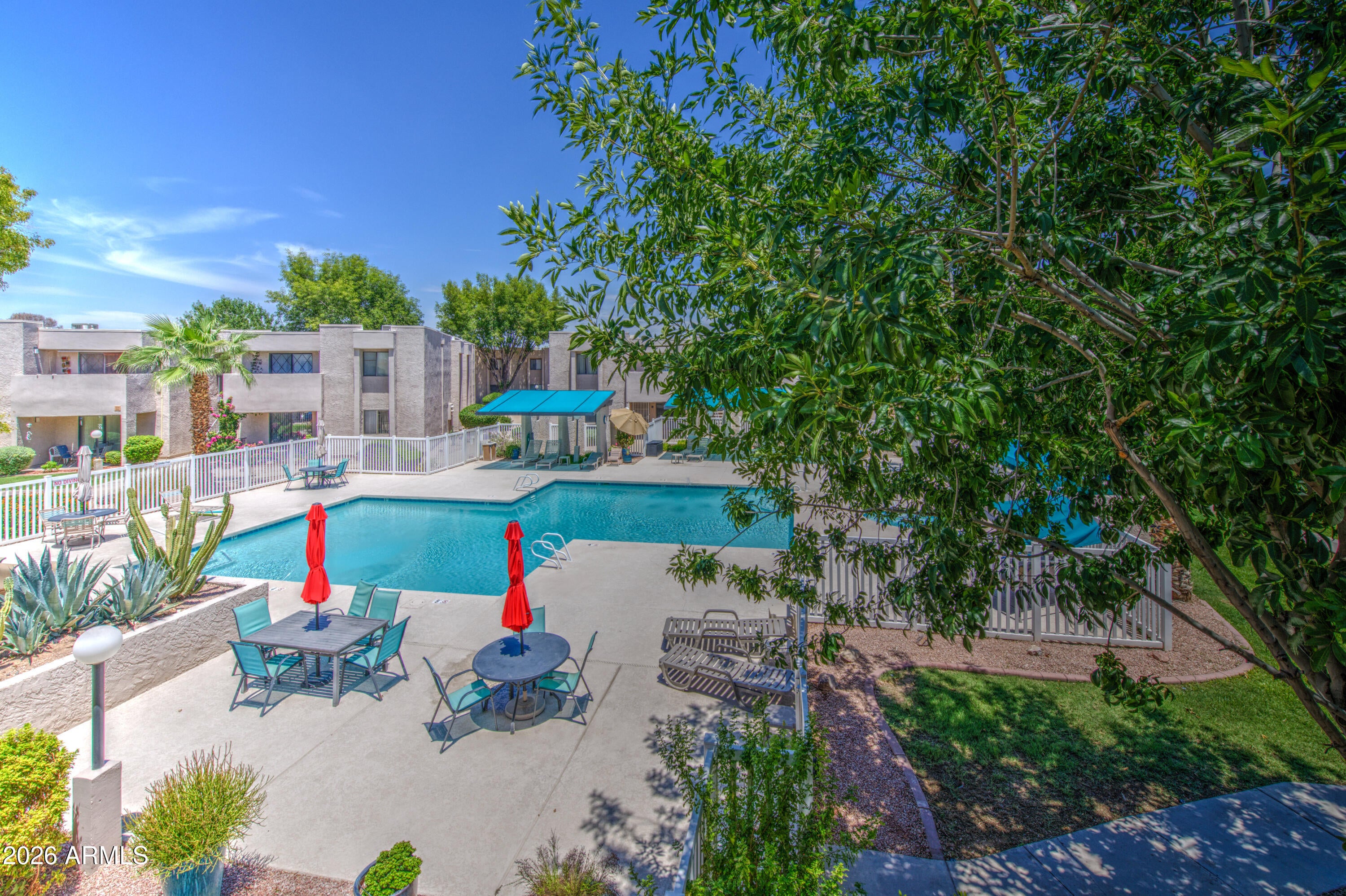 1920 W LINDNER Avenue 203