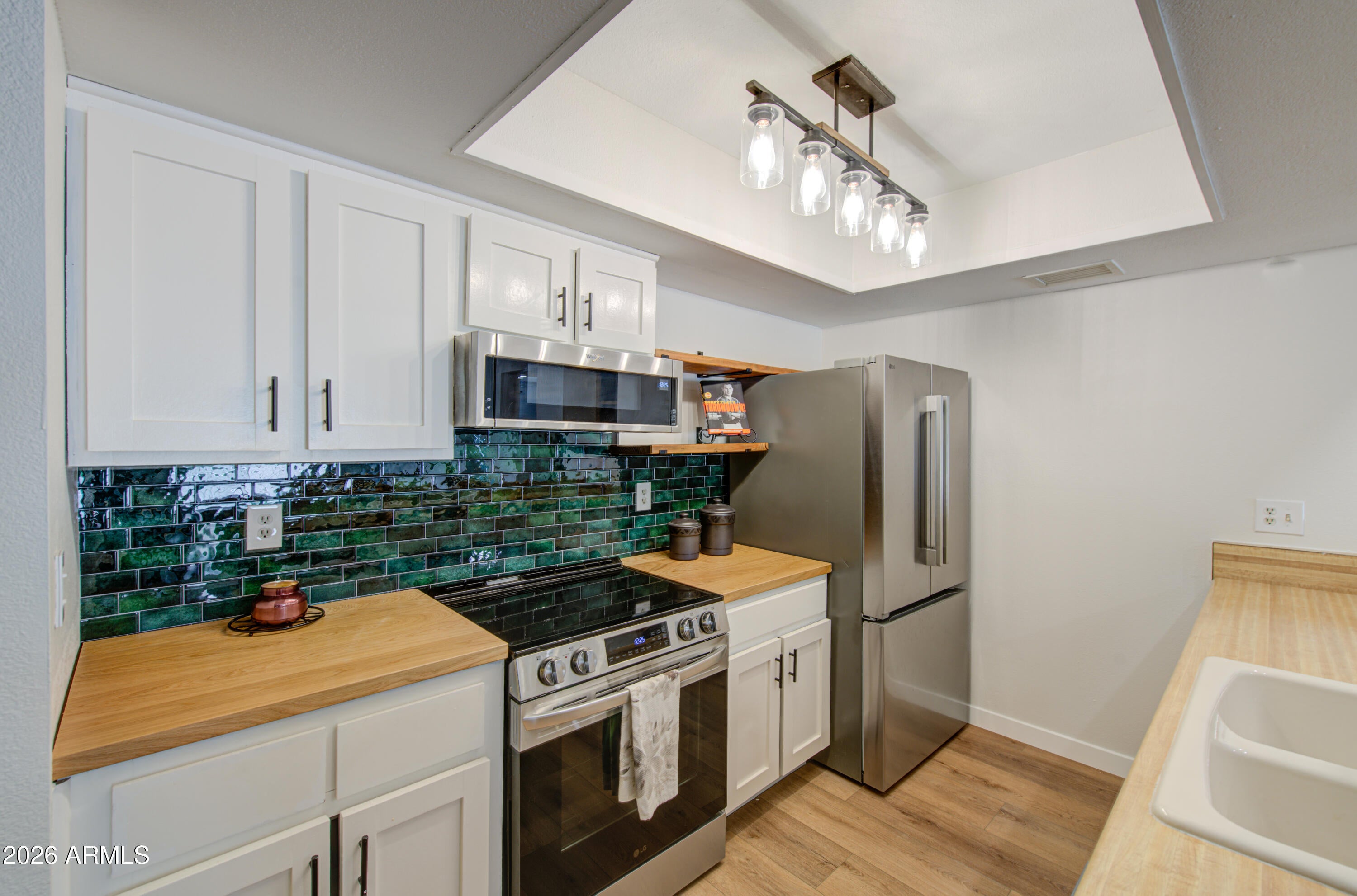 1920 W LINDNER Avenue 203
