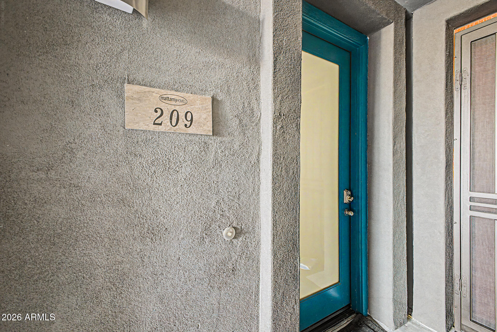 1250 N Abbey Lane Unit 209