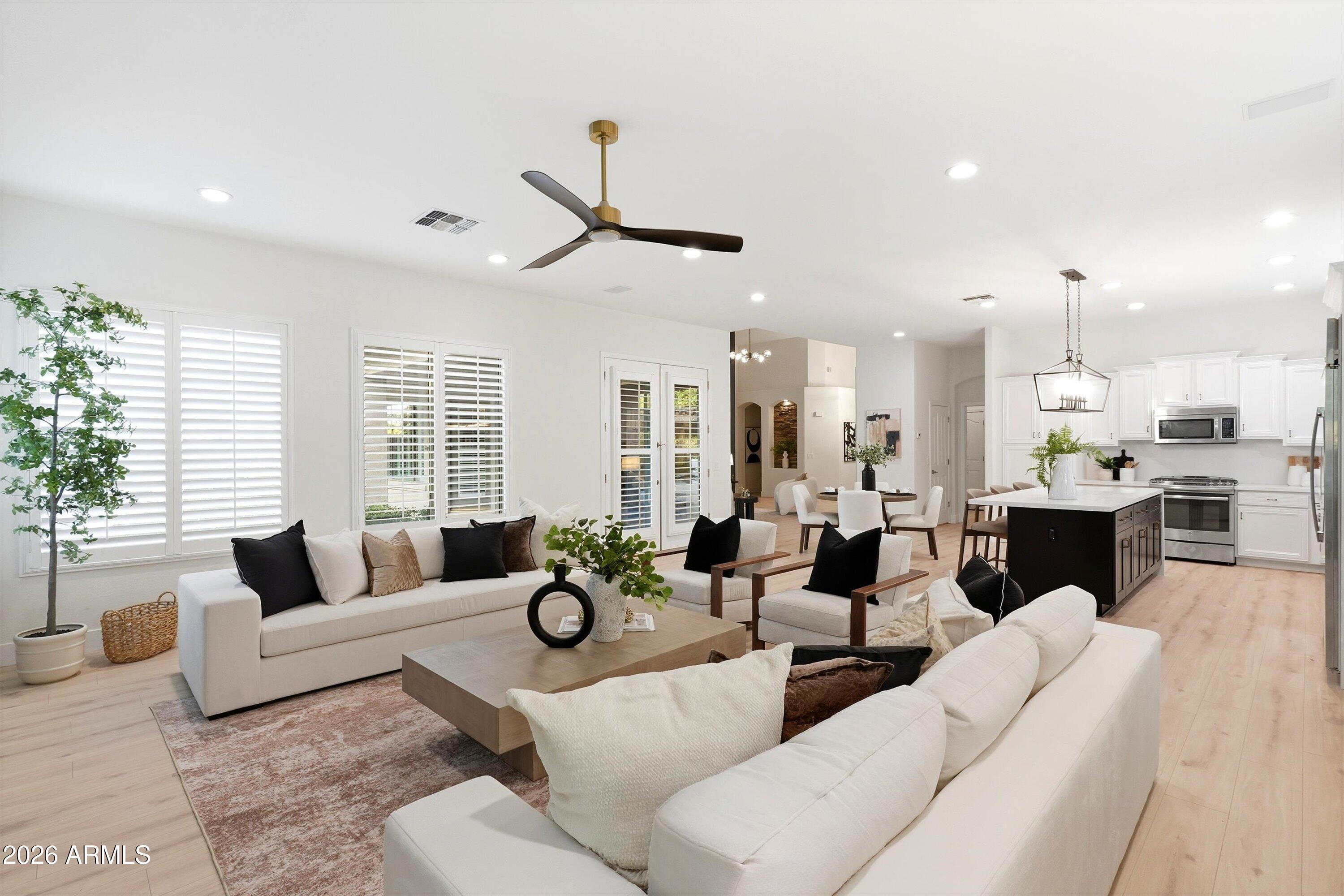 4432 E ARBOR Drive